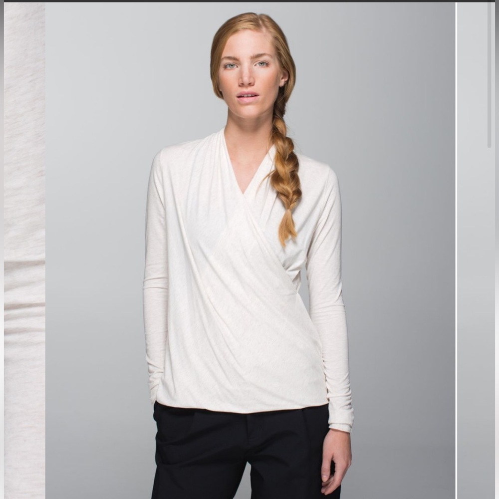 Lululemon Radiant Long Sleeve
Heathered Angel White Size 10